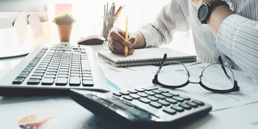 Бухгалтерский и налоговый учет. Бухгалтерия будущее. Бухгалтер картинки. Бухгалтерские услуги фон. Бухгалтерский учет в будущем рисунки.